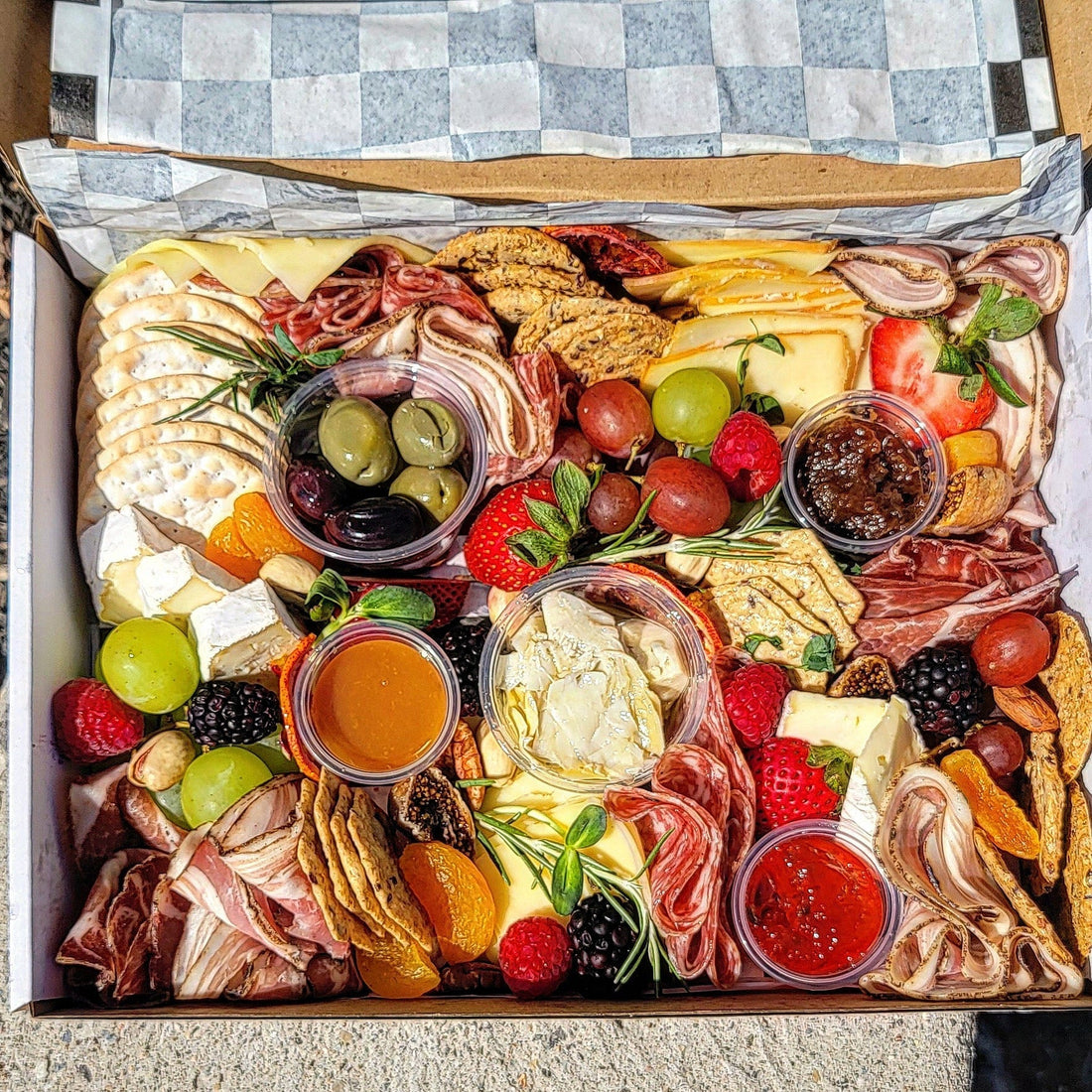 Charcuterie Box to Go! PARTY BOX