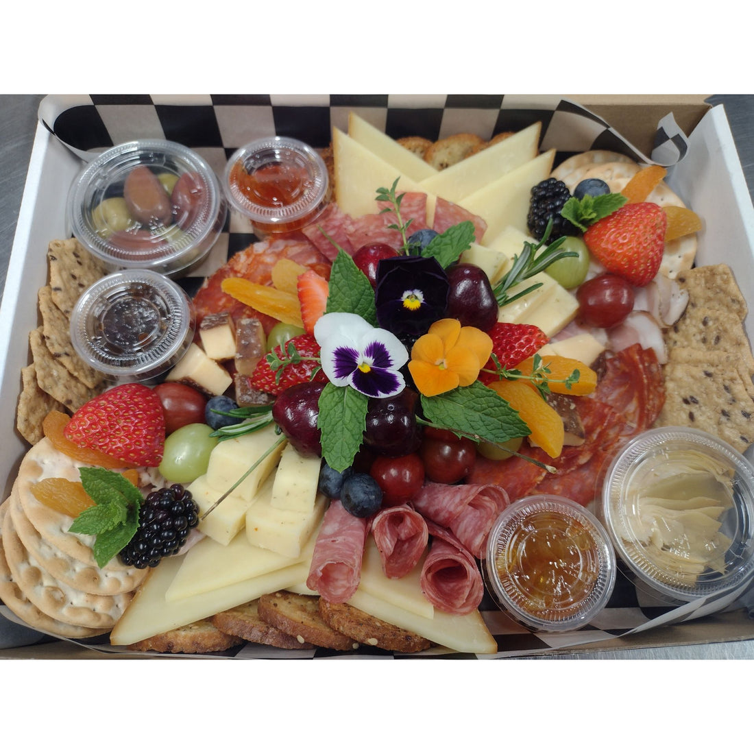 Charcuterie Box to Go! MEDIUM